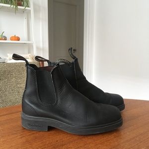 Blundstone chelsea boot
